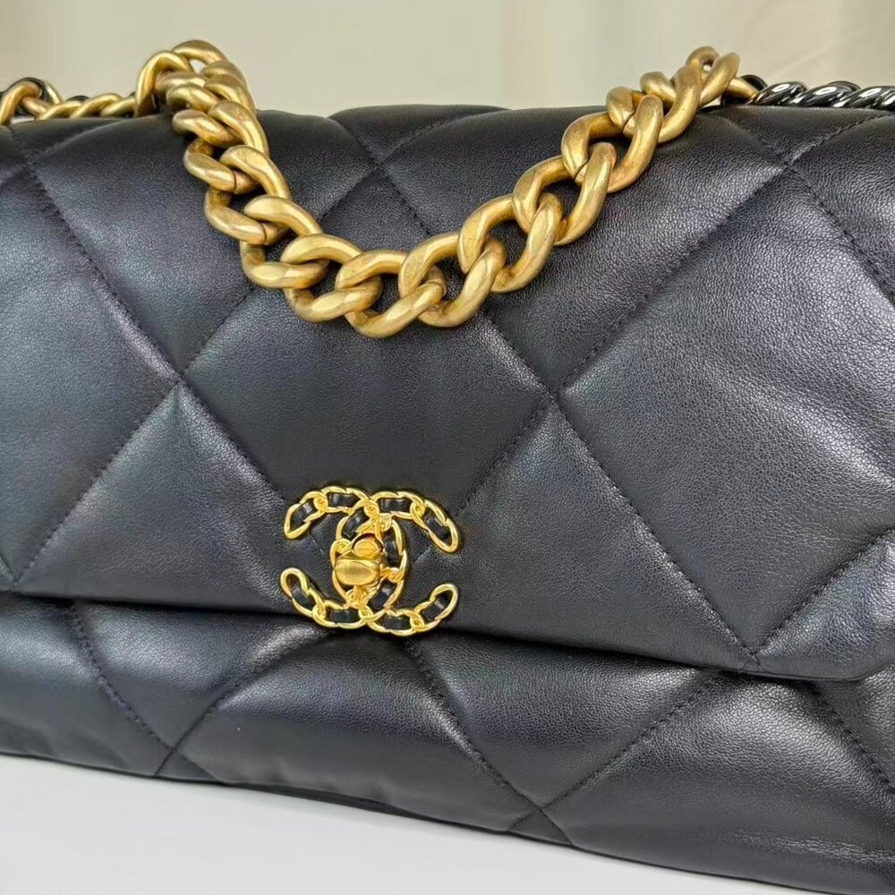 Chanel Black 19 Medium Shoulder Bag with Gold Chain Crossbody Strap - Picture 6 of 10